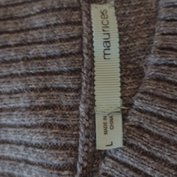 Maurices Sweaters Size L - Picture 5 of 7